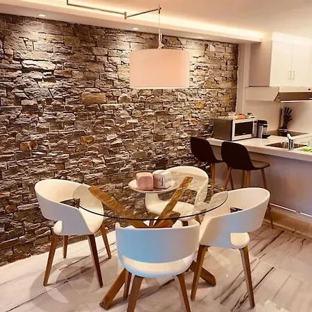 Domino - Superbe De Standing * 洛伊克巴德