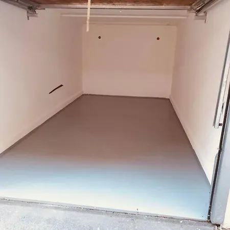 Domino - Superbe De Standing * 洛伊克巴德